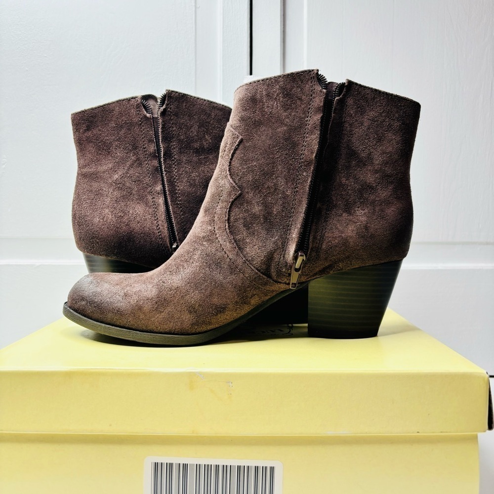 LUCKY BRAND Tablita Tobacco Oiled Suede Boots Size 9